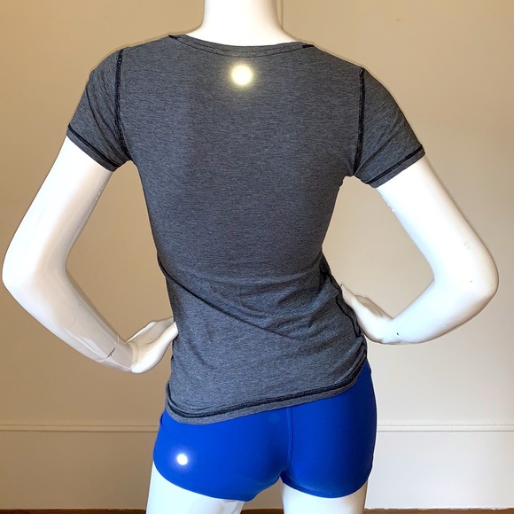 Lululemon shirt - Picture 3 of 4